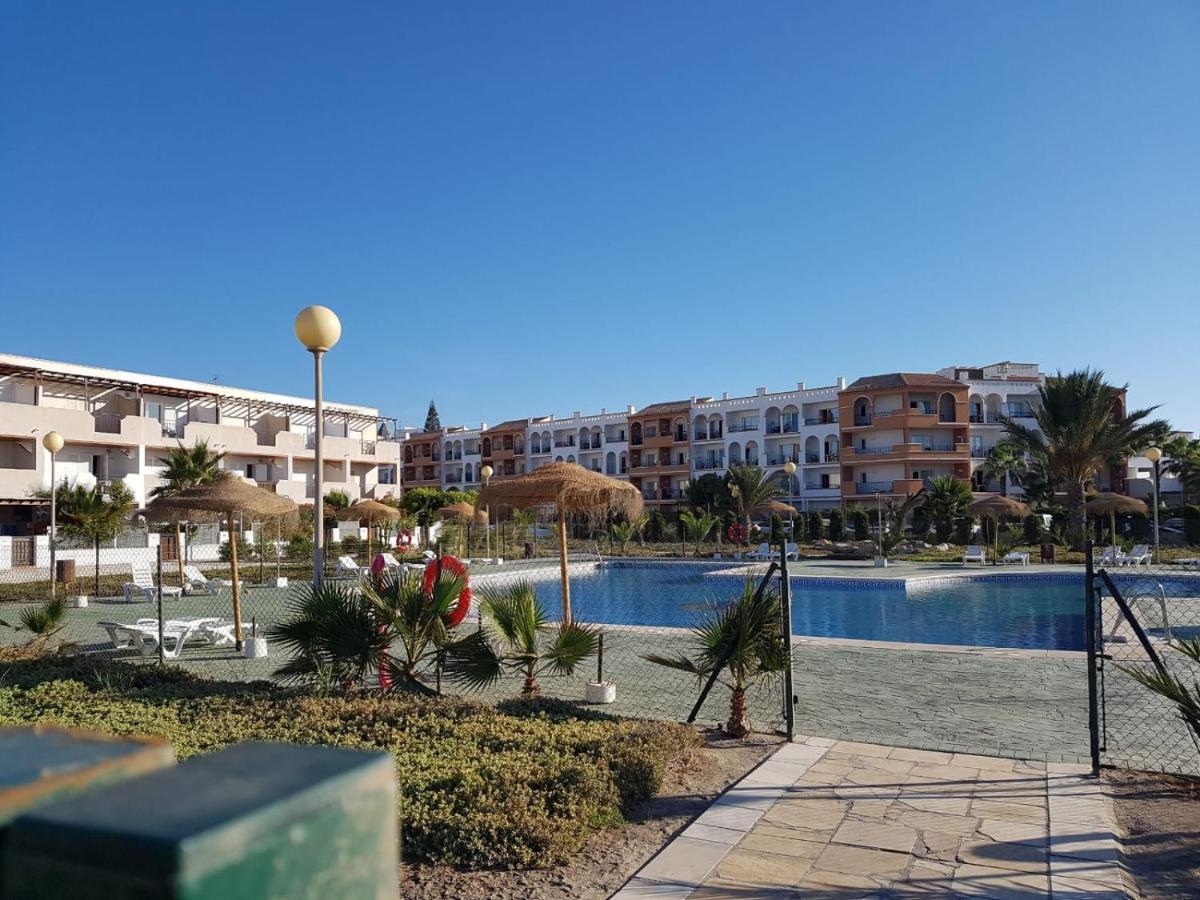 Casa Baja Naturista Con Patio En Primera Linea! Бера Екстер'єр фото